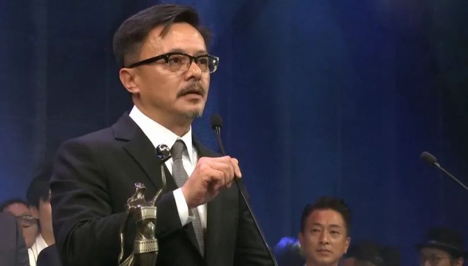 《金手指》监制黄斌：从刘德华电影御用小弟，到港圈金牌制片人_腾讯新闻