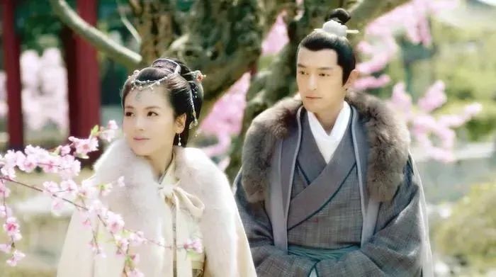 8首爱情诗词,没有一个"爱"字,却句句都是我爱你