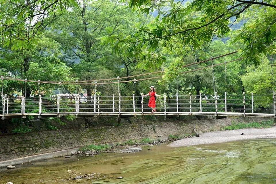 远离喧嚣,就来人间仙境黎坪!