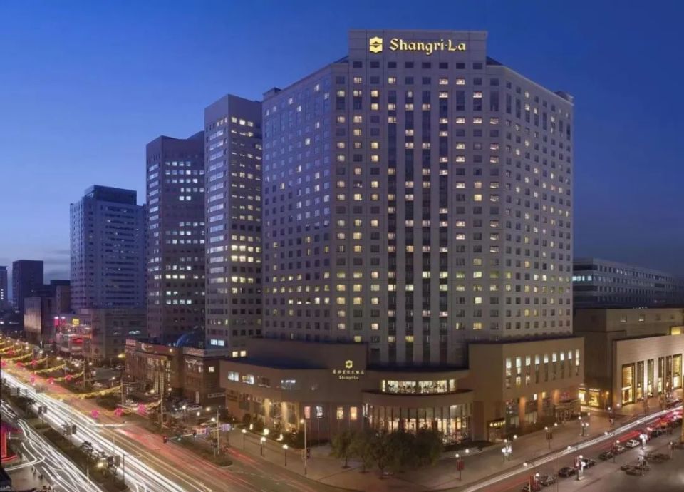 长春香格里拉酒店针对清明假期推出两款客房套餐,缔造奢华舒适,趣味