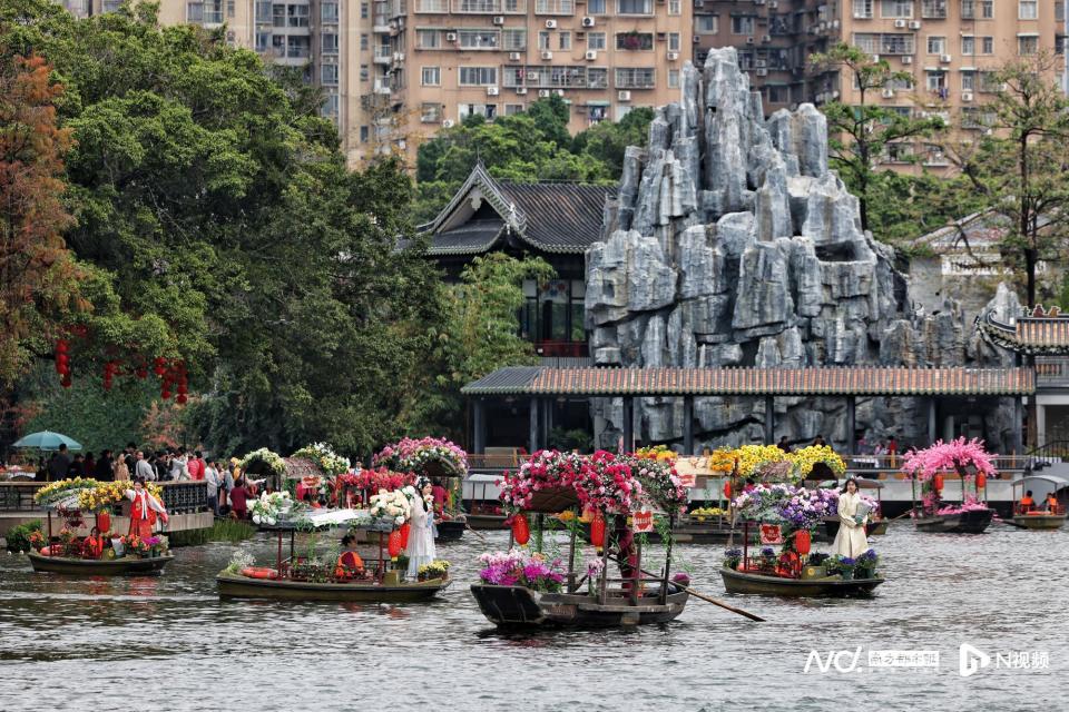 广州荔湾水上花市如期而至,开幕日汉服卖花,古风仙韵_腾讯新闻