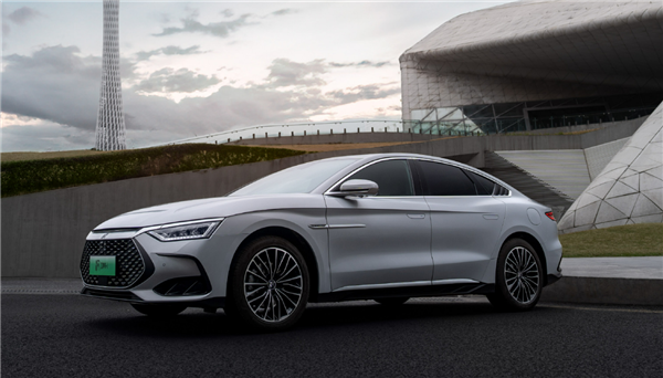 比亚迪汉荣耀版配置曝光:"史诗级"升级