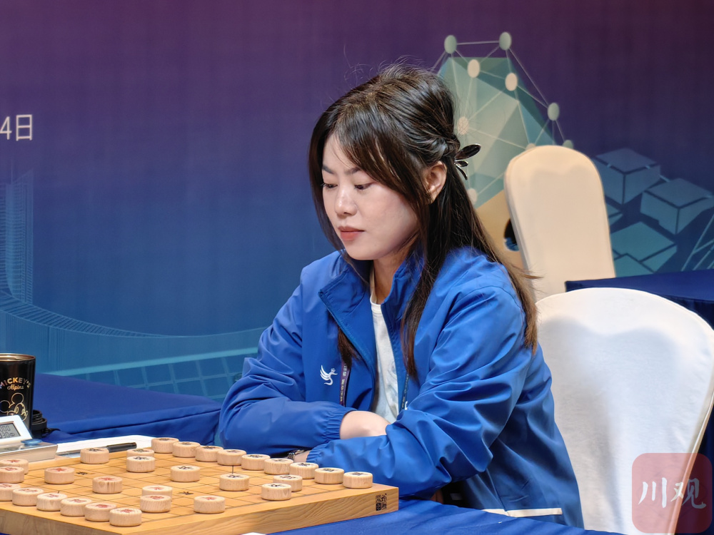四川选手梁妍婷摘得全国智运会象棋银牌