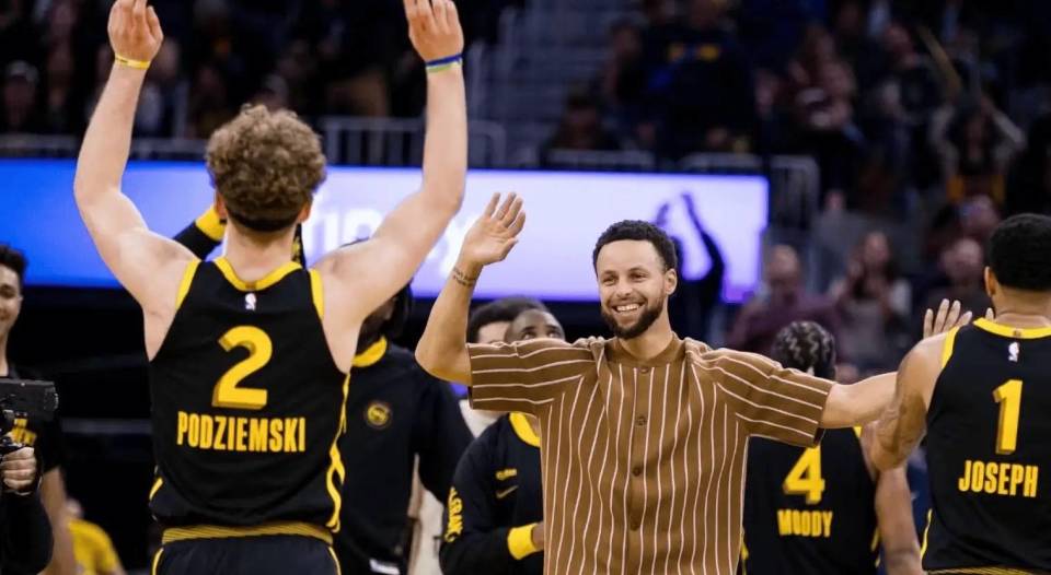 入选新秀一阵后,勇士小将又放出豪言,球迷:这是想未来接班库里