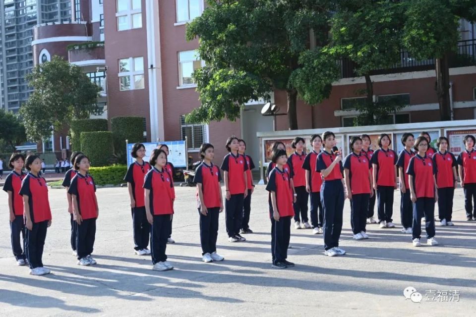 福清玉融中学校服女生图片