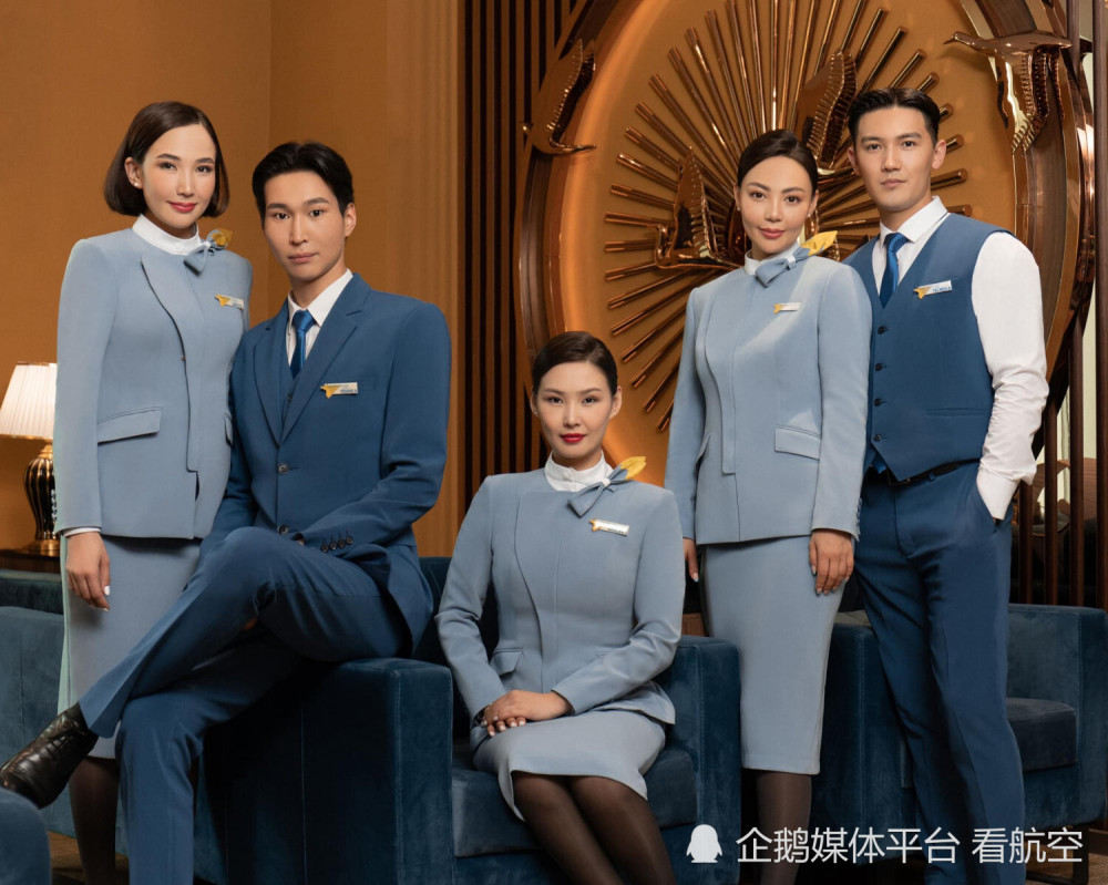 蒙古航空发布新机组人员制服_腾讯新闻