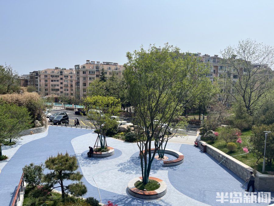 宁乐广场现在的俯瞰图每步行一段路,绿道旁就会有休息娱乐的节点,有