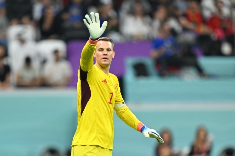 诺伊尔谈脱手:丢球往往不是一个人的问题,但我本应该扑得更好