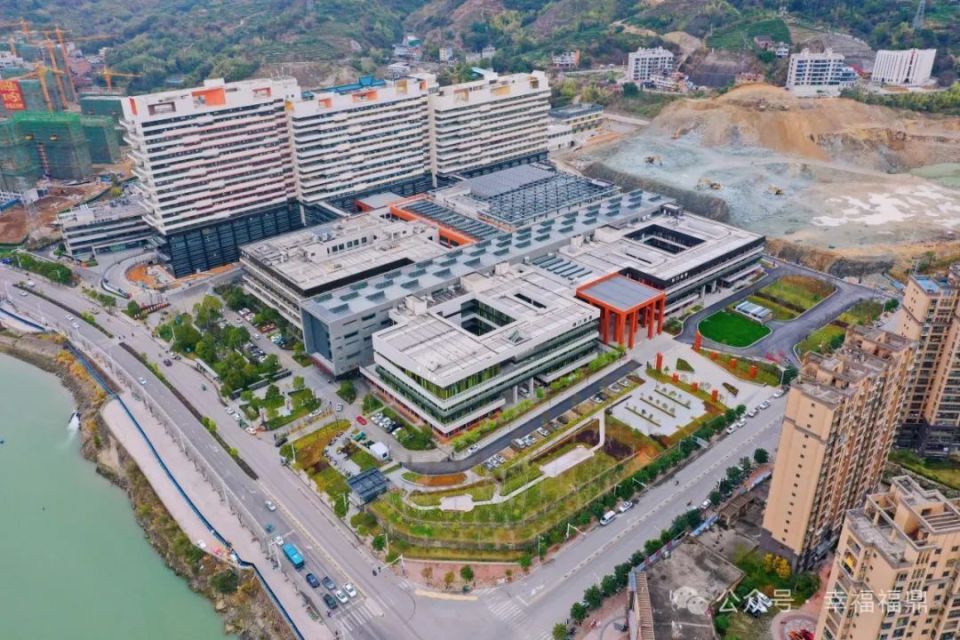 福鼎市医院百胜院区二期项目是2021年宁德市重点项目,规划建筑面积