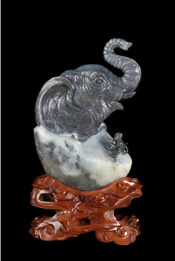 镇平玉雕在上海"玉龙奖"珠宝玉器展活动中再获佳绩