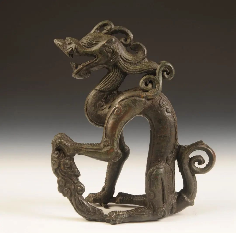 菜窖里挖出的龙形国宝造型奇特还会发出声音