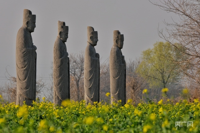 河南巩义春到北宋皇陵