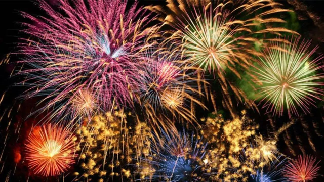 允许所有人无限制放烟花,放完还奖励红包,逆水寒被全网玩家挤爆了