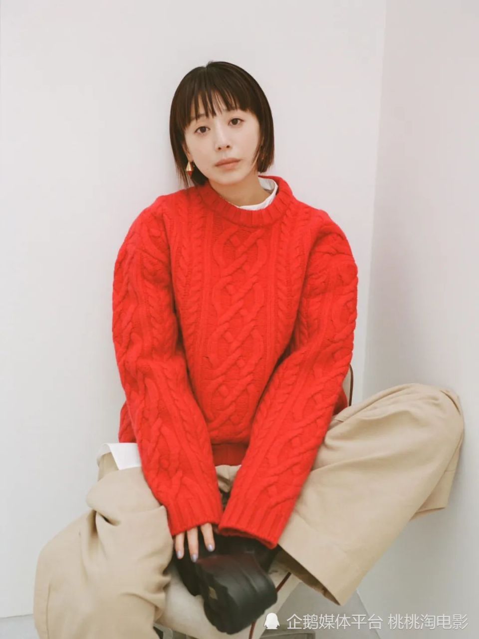 女星夏帆33岁生日写真大片,展现熟龄女子从容"姐感"