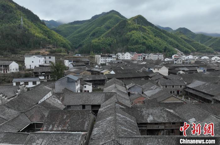 (新春见闻)探访孔子后裔聚居村落——浙江金华榉溪村
