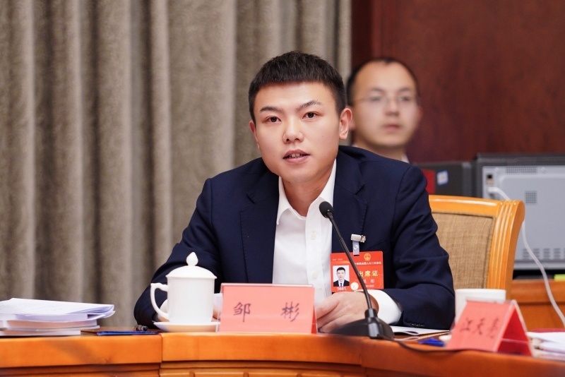 全国人大代表邹彬推动农民工向新时代建筑产业工人转型