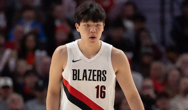 场均2分1篮板，垃圾时间才能上场，杨翰森有必要去发展联盟练级