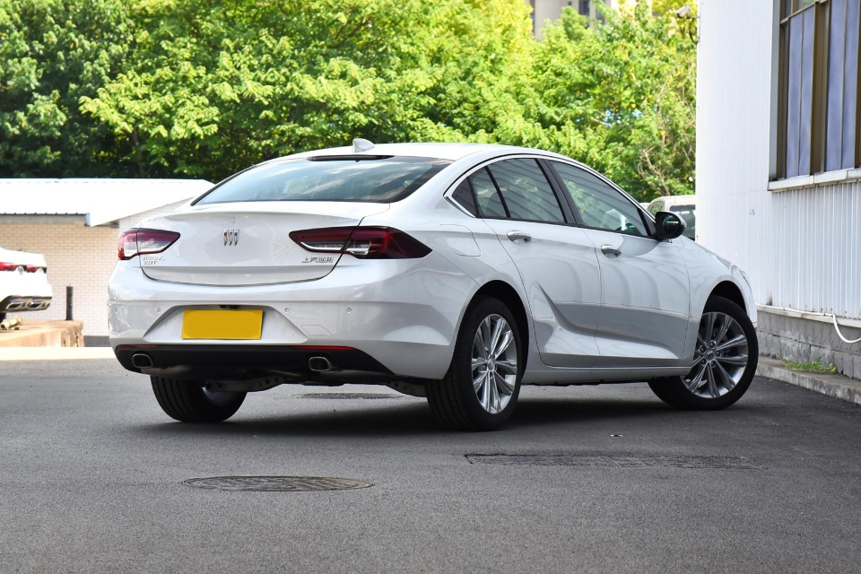 别克君威值得购买吗?已经优惠6万左右了_腾讯新闻