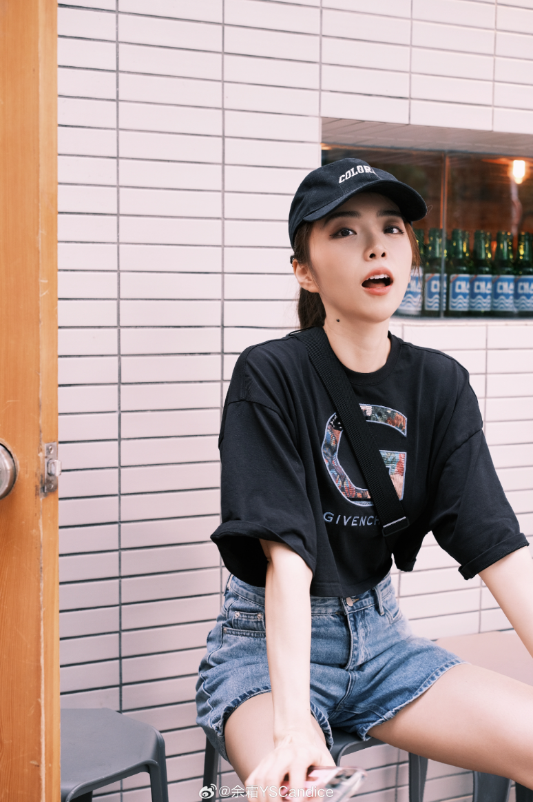 lpl老婆余霜中性风时尚穿搭装酷