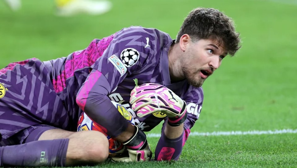 鲁尔新闻科贝尔周二恢复训练马伦提前离开训练场