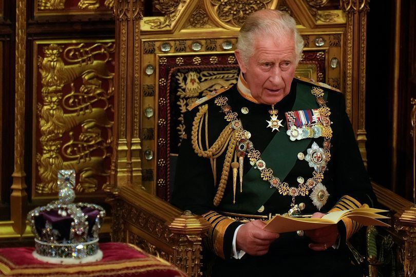 英国当地时间5月1日晚间,白金汉宫首次公布了查尔斯三世国王在6日加冕