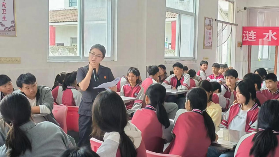 江苏淮安涟水县石湖中学:防校园欺凌 为成长护航