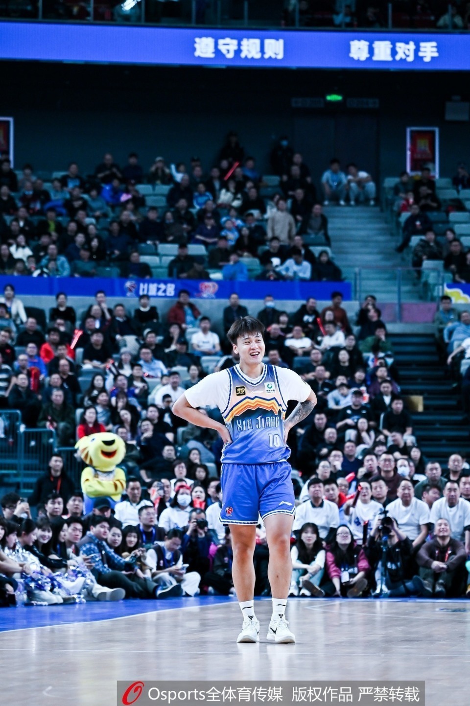 名记：赵睿转会费没1.6亿那么夸张甚至不到张镇麟的一半-腾讯新闻