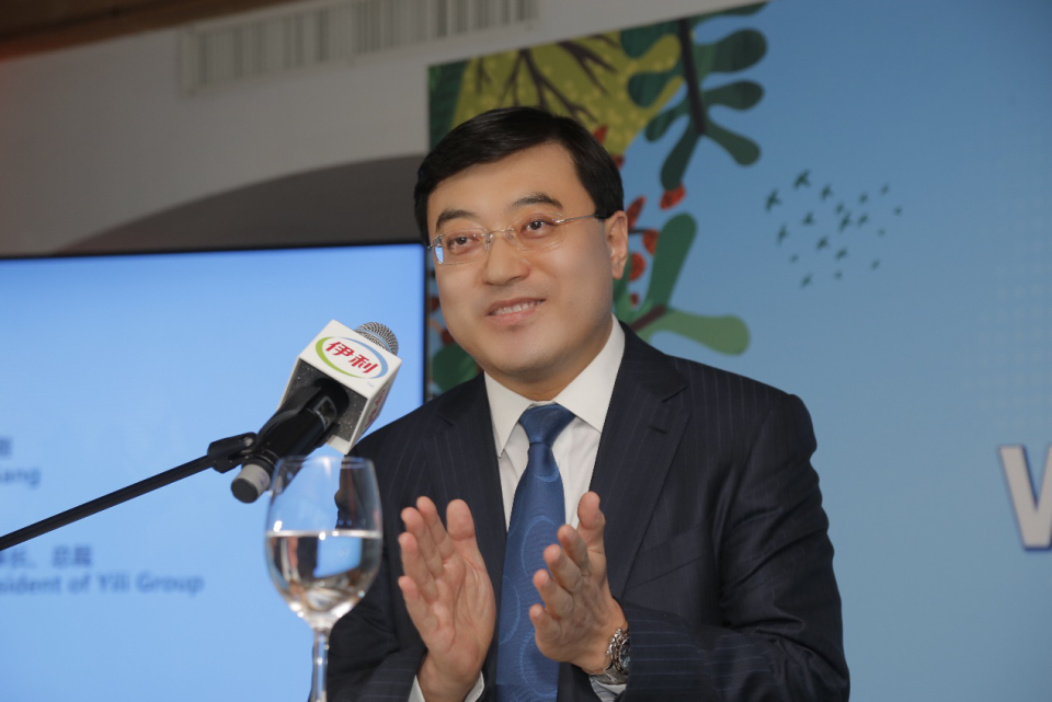 潘刚率伊利巩固“一超”地位，伊利助潘刚成就百亿身家_腾讯新闻