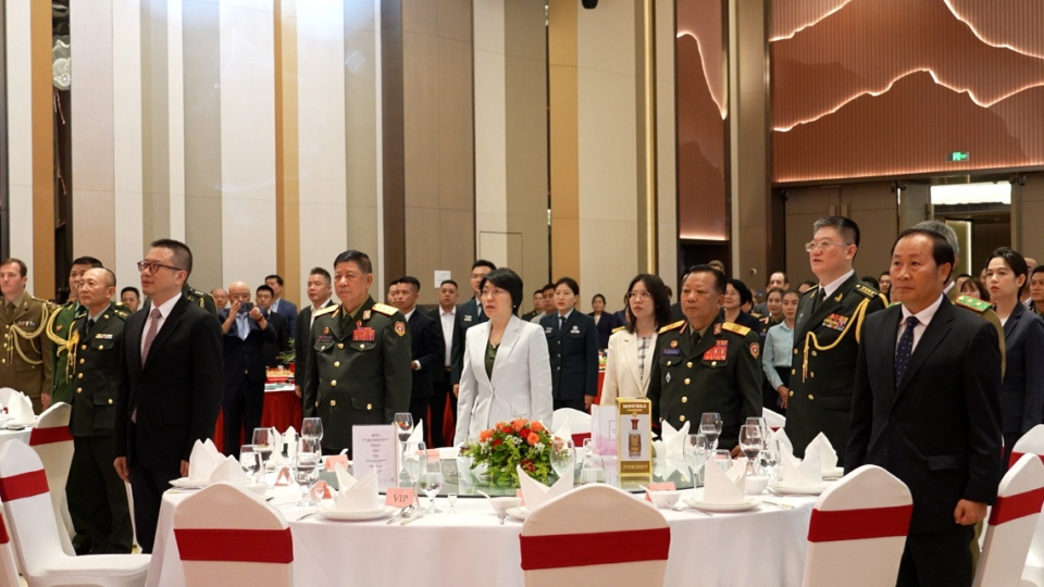 中国驻老挝大使馆举行中国人民解放军建军98周年招待会