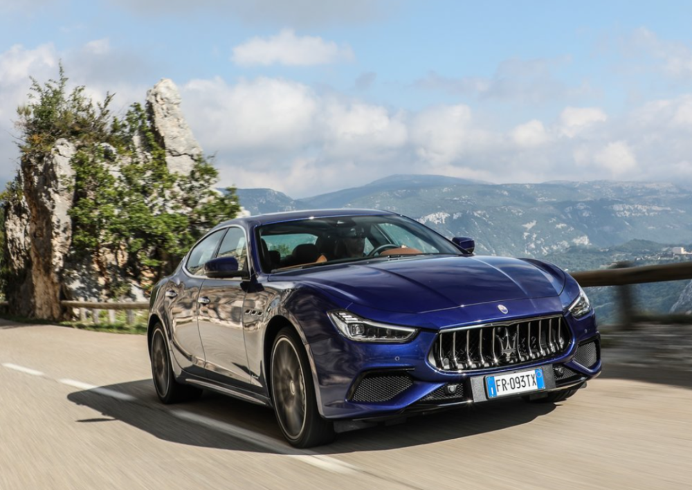 mini携玛莎拉蒂大黄蜂均在列 这些靓车将在2025年走向停产