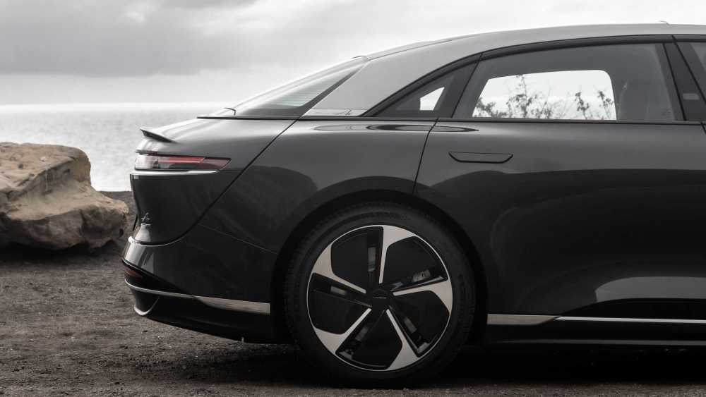 美国国宝级纯电动车,2023款lucid air touring大量实拍图发布_腾讯