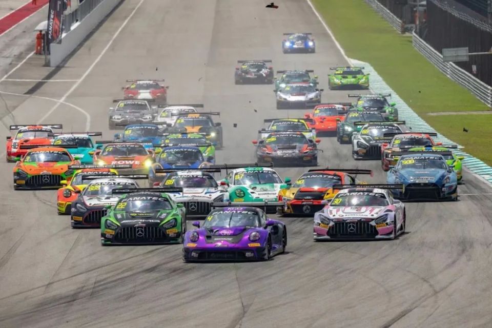 全场亚军!海口车手曹琦gt世界挑战赛亚洲杯勇夺佳绩