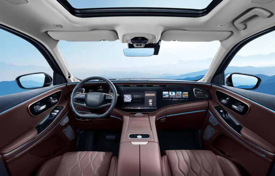 巨无霸仅售1619万三把锁四驱猛兽261马力超越汉兰达