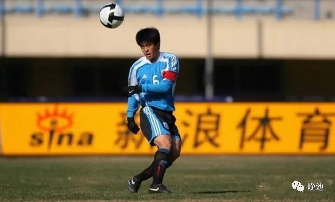 大连足球史上今天2009年安贞焕中超首秀赵明剑一锤定音实德10建业3月