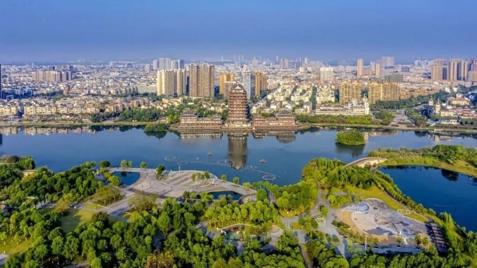 都市圈常住人口突破3000万大关,眉山常住人口城镇化率提高1.2个百分点