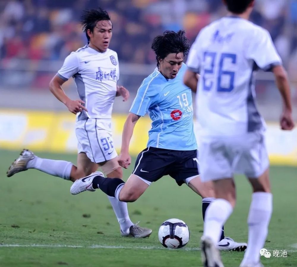 大连足球史上今天2010年詹姆斯补时绝杀实德43天津泰达9月18日