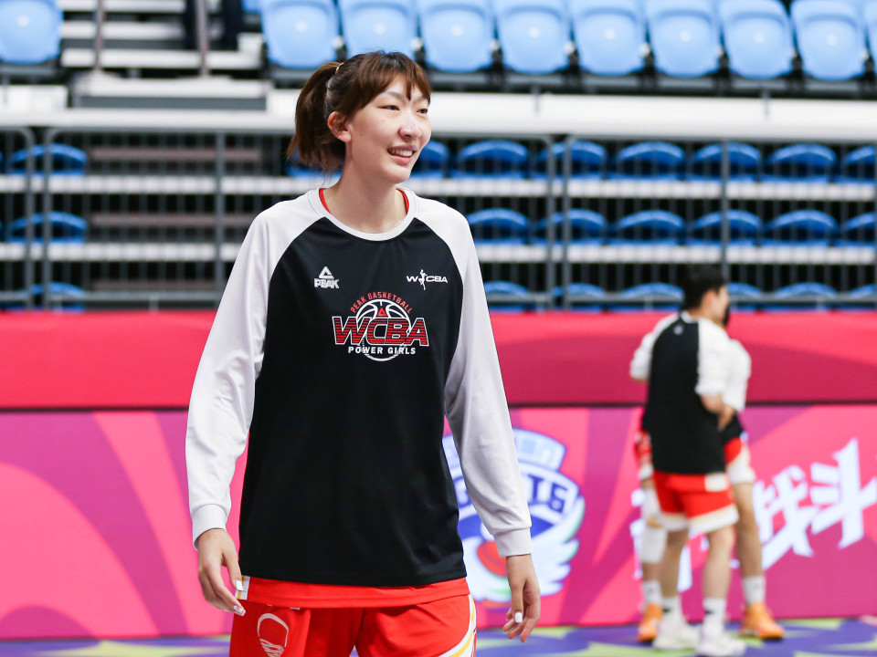 厦门女篮不敌卫冕冠军四川女篮 唐子婷单节轰17分&全场30分创新高