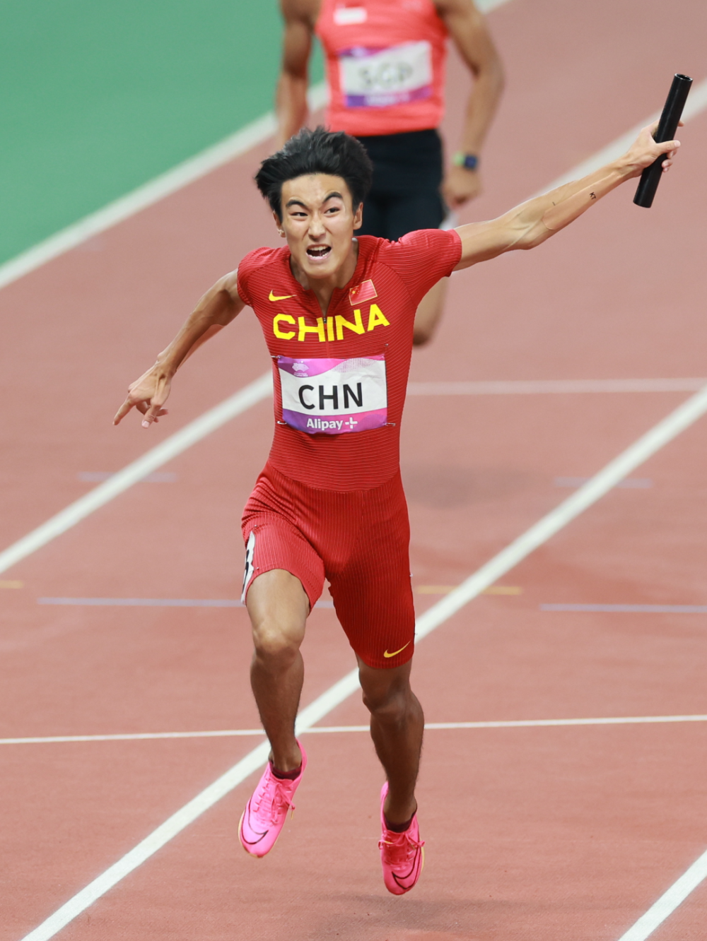 员苑丽颖田径运动员陈佳鹏他们是我省四位运动员随团出征巴黎奥运会!