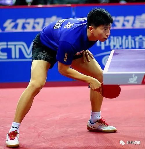 解决乒乓球爱好者动手不动脚难题像专业选手一样快速移动