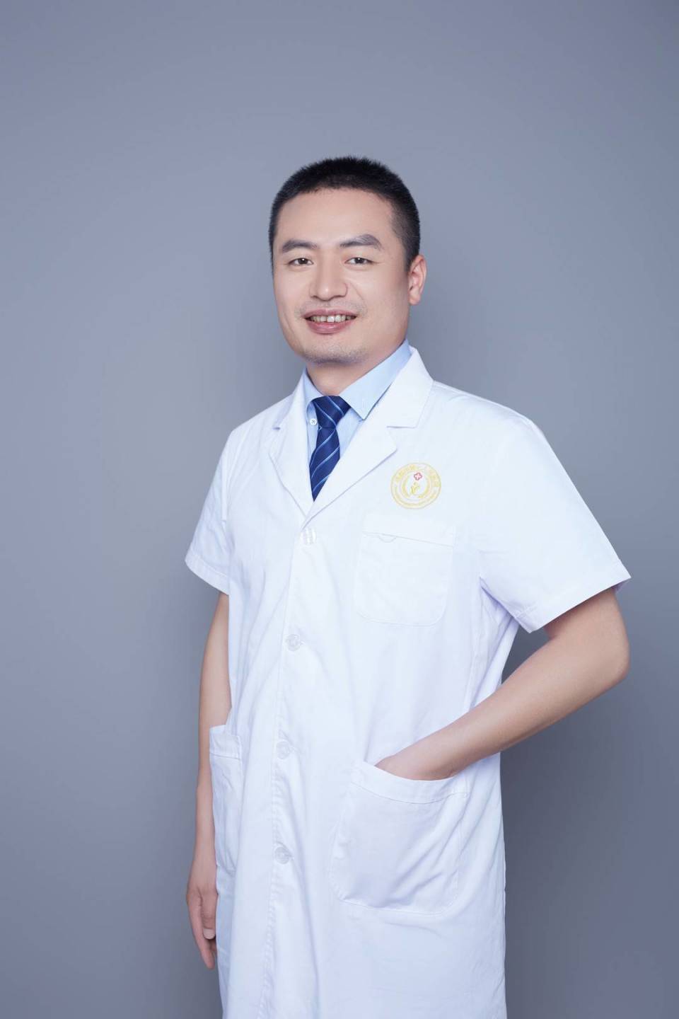 肿瘤科专家刘太国:心无旁骛做医生,让医学更有温度|名医堂