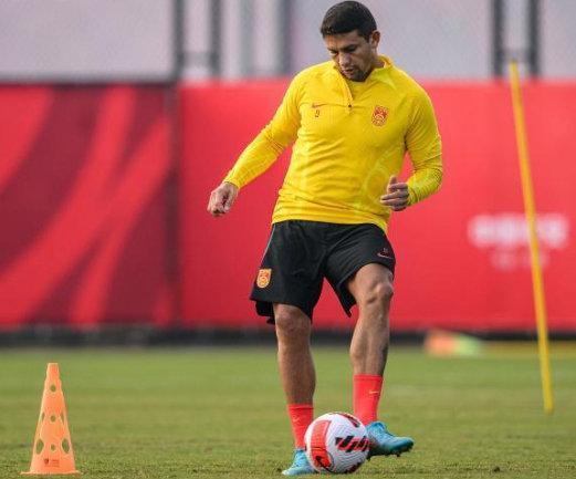 国家队排行_超越德国!日本男足排名创新高位列世界第13位(2)