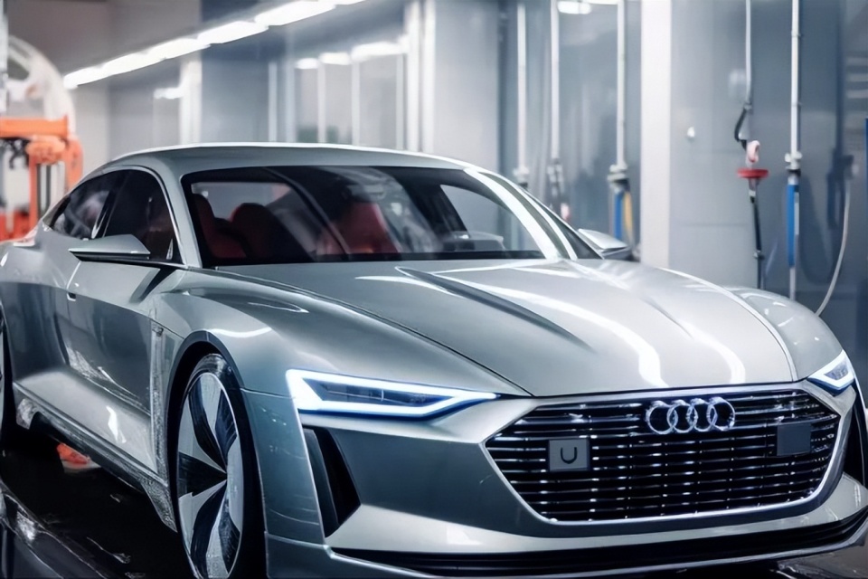 首批奥迪a9全面下线终端价或超140万配w12引擎黑科技