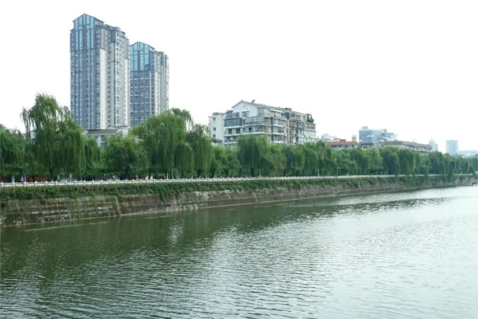 秋游绵阳 峰巅观斓 ‖ 凉爽的风终于吹到了游仙,快来"遛个弯儿"