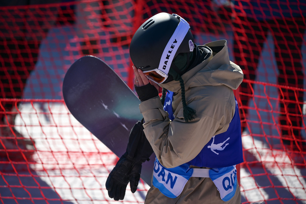 2月24日,山东队选手刘昊宇在比赛中.