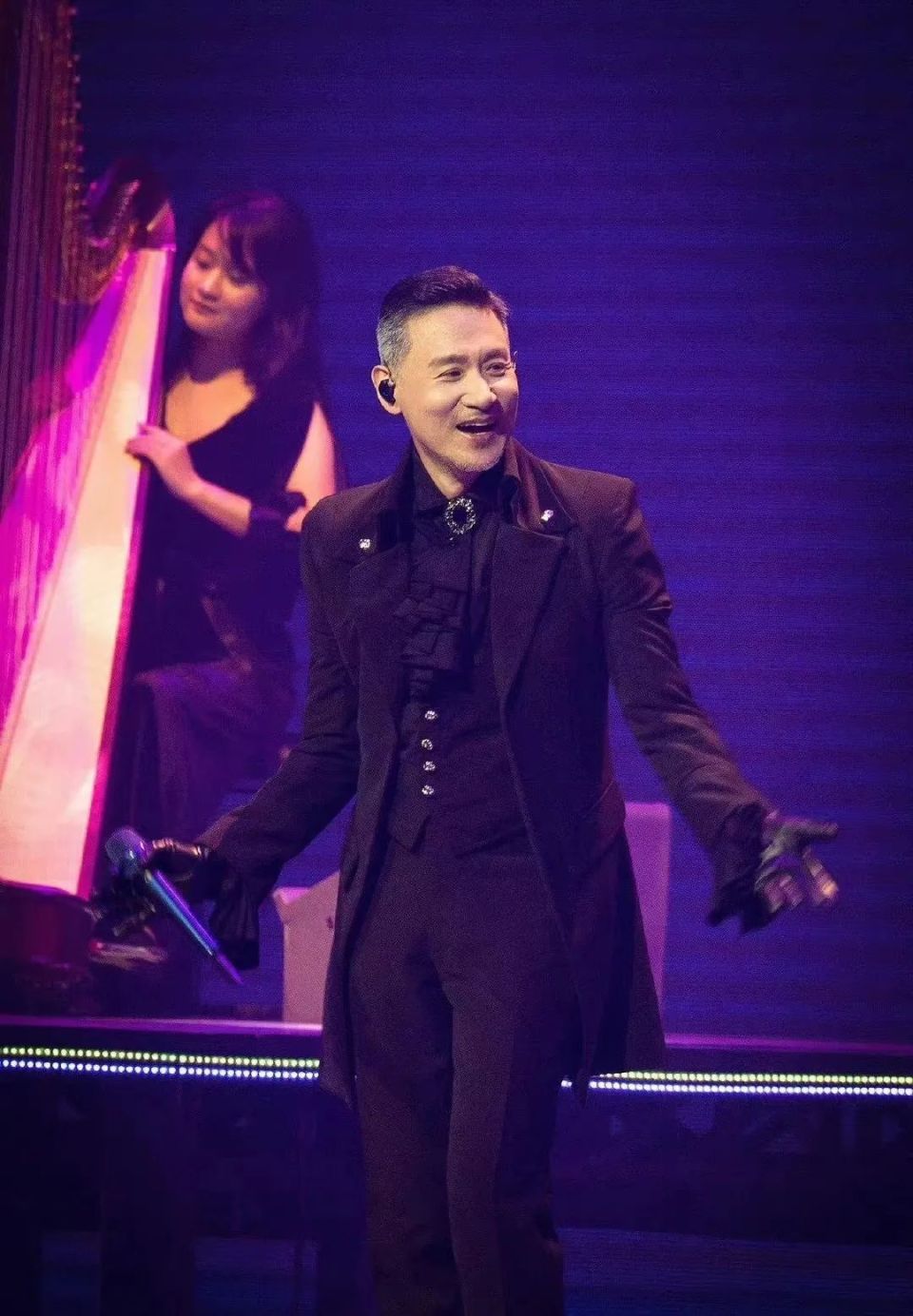 太能打张学友成都演唱会票房收入约22亿今年还有16个演唱会在路上