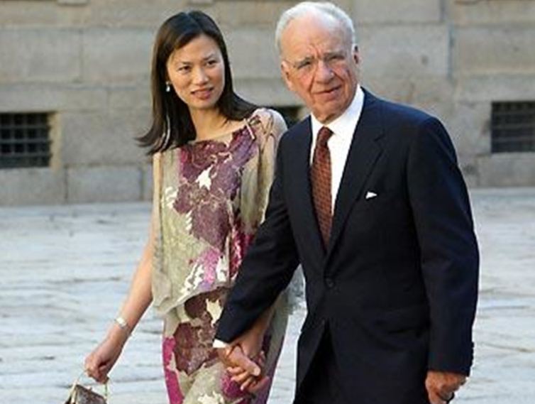 参加前夫的婚礼,她可真狠!