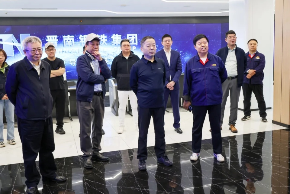 卸任"钢铁航母"董事长10个月,炼铁77级校友陈德荣任北