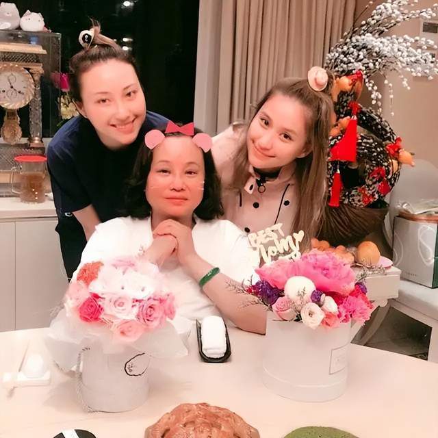 赌王三房好事成双两位千金婚事将近7旬三太陈婉珍发福明显