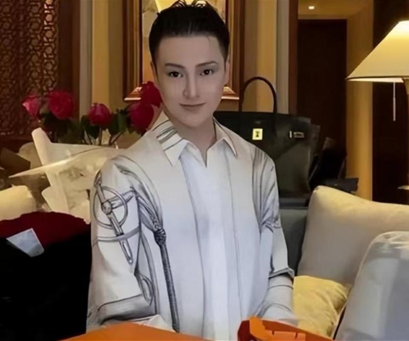 隐匿收入偷漏税749万！网红主播柏公子被追缴、罚款超千万_腾讯新闻