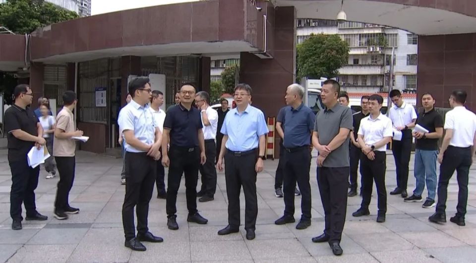 吴毓舟刘永强分别带队检查高考考点和考前准备工作